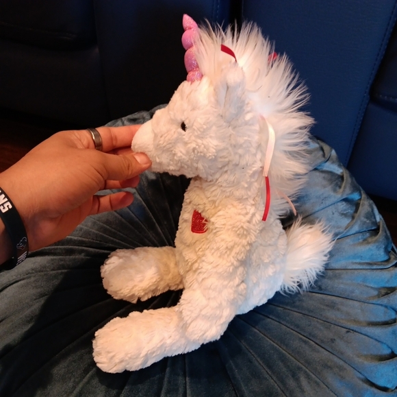 Mary Meyer White Unicorn Plush Toy Doll Red Embroidered Heart - Picture 2 of 4